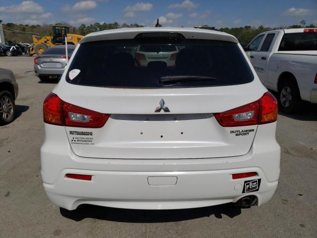 JA4AP3AU1CZ000778 - 2012 MITSUBISHI OUTLANDER ES WHITE photo 6