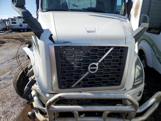 4V4WC9EH2KN244232 - 2019 VOLVO VNR WHITE photo 7