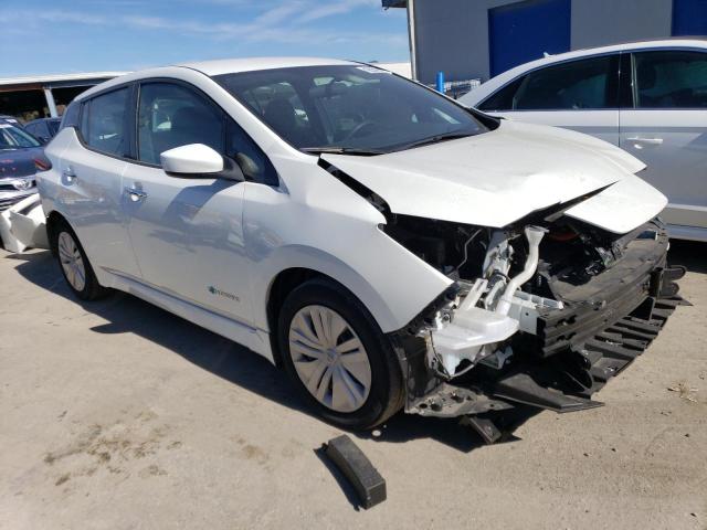 1N4AZ1CP6KC312663 - 2019 NISSAN LEAF S WHITE photo 4