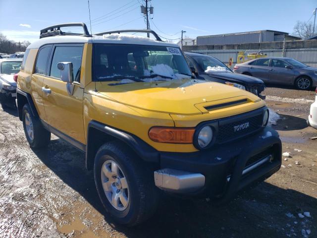 JTEBU11F470014866 - 2007 TOYOTA FJ CRUISER YELLOW photo 4