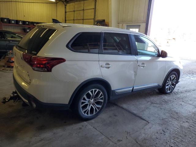 JA4AZ3A35JZ039257 - 2018 MITSUBISHI OUTLANDER SE WHITE photo 3