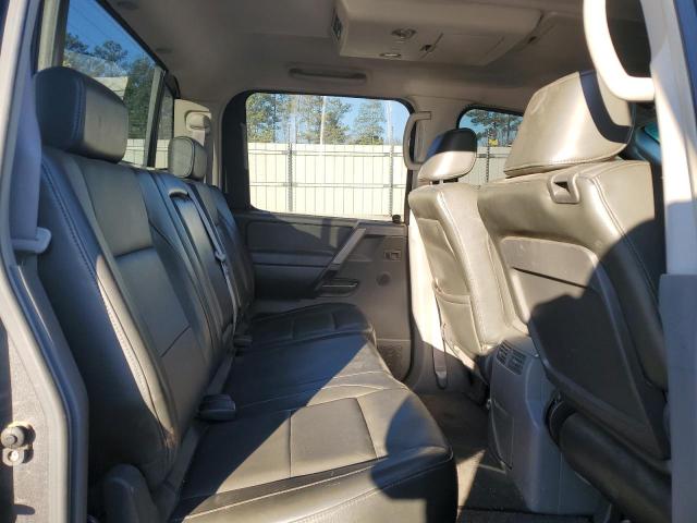 1N6BA07AX5N546249 - 2005 NISSAN TITAN XE GRAY photo 10