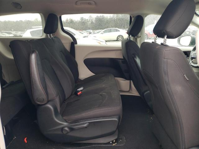 2C4RC1AG2JR322159 - 2018 CHRYSLER PACIFICA L SILVER photo 11