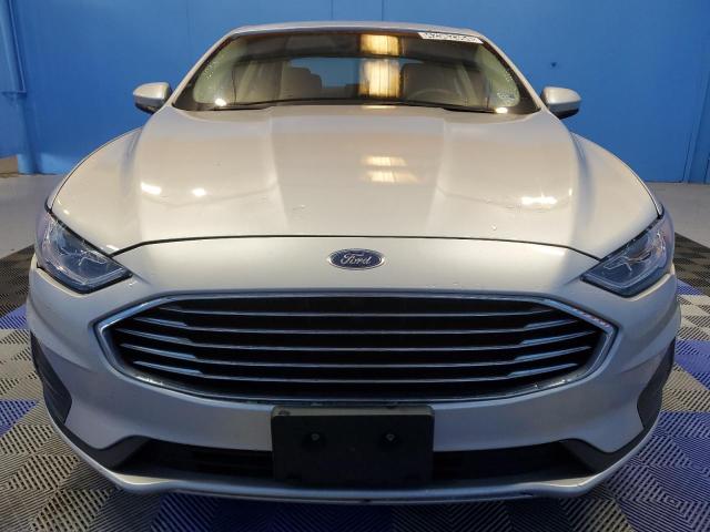 3FA6P0HD3KR191676 - 2019 FORD FUSION SE SILVER photo 5