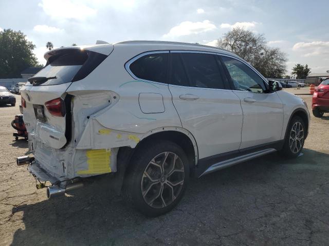 WBXJG7C08M5U26762 - 2021 BMW X1 SDRIVE28I WHITE photo 3