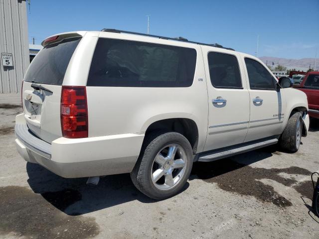 1GNSCKE07DR378619 - 2013 CHEVROLET SUBURBAN C1500 LTZ WHITE photo 3