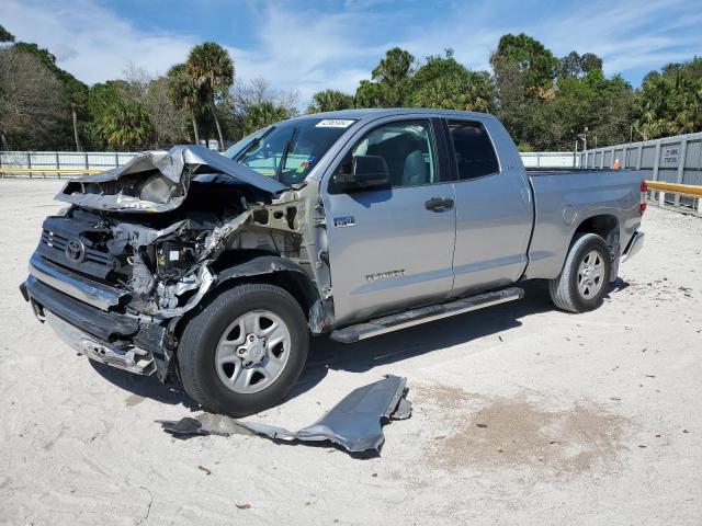 5TFRY5F16EX152375 - 2014 TOYOTA TUNDRA DOUBLE CAB SR/SR5 SILVER photo 1