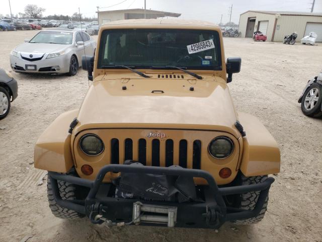 1C4BJWEG2DL625955 - 2013 JEEP WRANGLER U SAHARA YELLOW photo 5