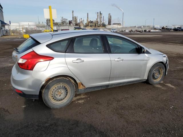 1FAHP3K26CL121588 - 2012 FORD FOCUS SE GRAY photo 3