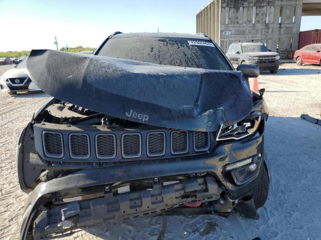 3C4NJDDB8LT127575 - 2020 JEEP COMPASS TRAILHAWK BLACK photo 5