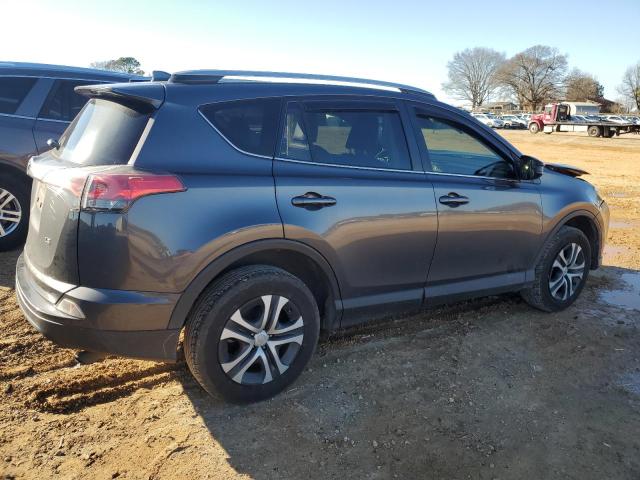 JTMZFREV7JJ745449 - 2018 TOYOTA RAV4 LE GRAY photo 3