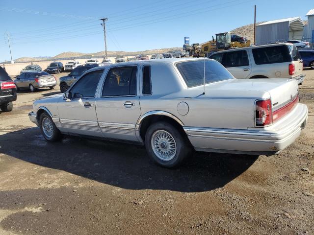 1LNLM81W5NY656914 - 1992 LINCOLN TOWN CAR EXECUTIVE Բեժ լուսանկար 2