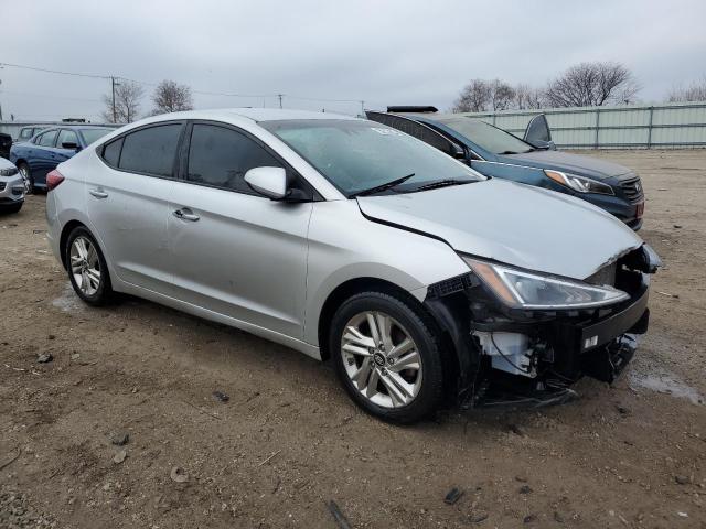 5NPD84LF1KH404545 - 2019 HYUNDAI ELANTRA SEL SILVER photo 4