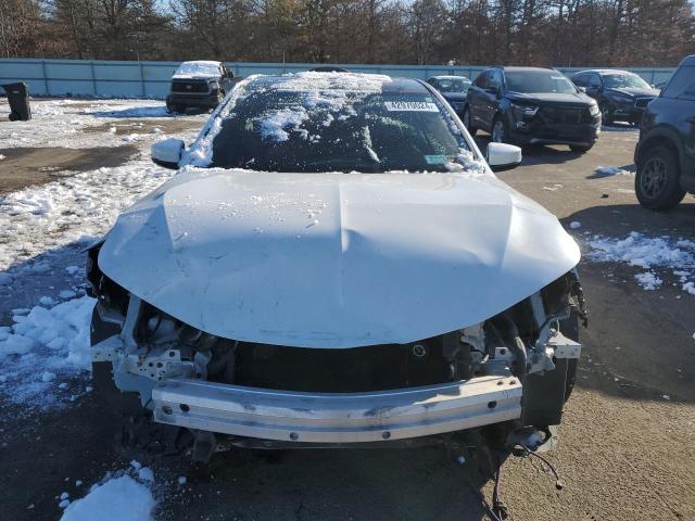 19UUB3F67KA001766 - 2019 ACURA TLX TECHNOLOGY WHITE photo 5