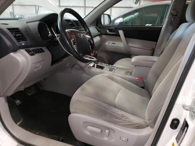 5TDBK3EH6DS250560 - 2013 TOYOTA HIGHLANDER BASE أبيض صورة 7
