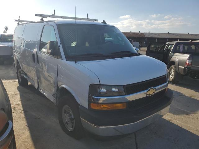 1GCWGAFP2M1207828 - 2021 CHEVROLET EXPRESS G2 WHITE photo 4