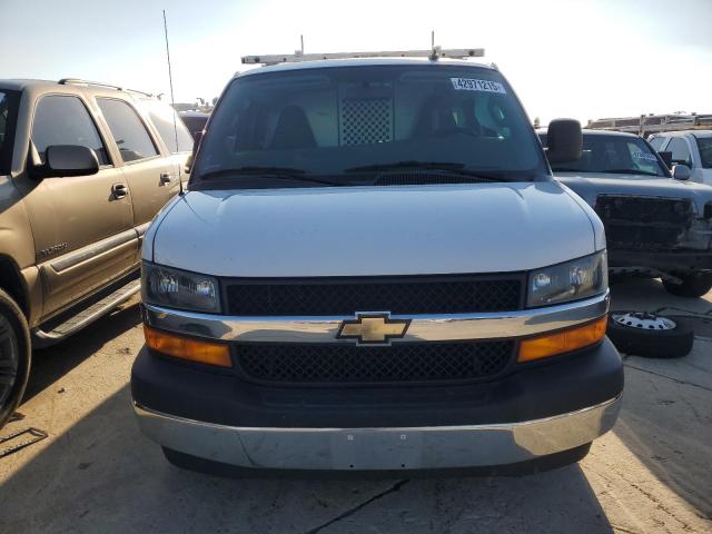 1GCWGAFP2M1207828 - 2021 CHEVROLET EXPRESS G2 WHITE photo 5