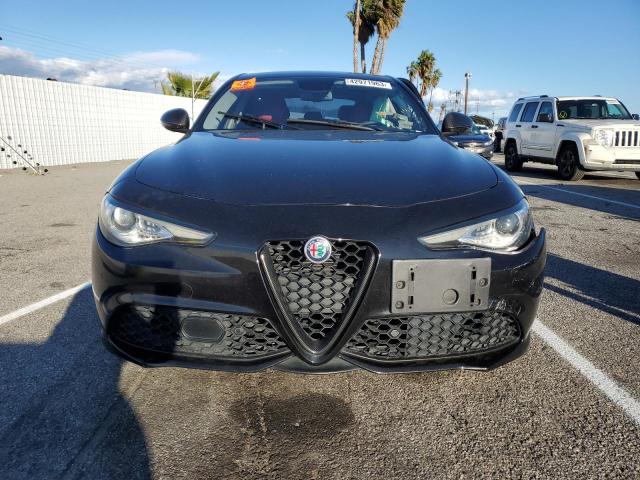 ZARFAEBN9H7549881 - 2017 ALFA ROMEO GIULIA BLACK photo 5