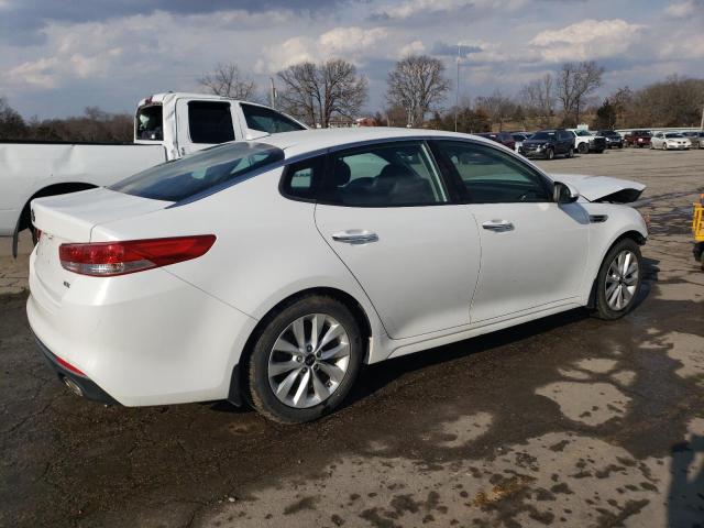 5XXGU4L30GG047053 - 2016 KIA OPTIMA EX WHITE photo 3