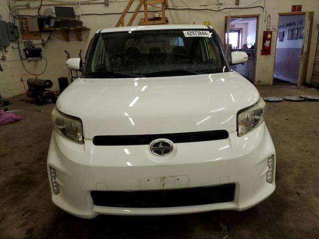 JTLZE4FE6EJ062298 - 2014 TOYOTA SCION XB WHITE photo 5