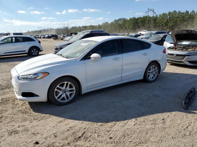 1FA6P0H79F5123207 - 2015 FORD FUSION SE WHITE photo 1