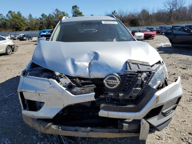5N1AT2MT7JC738448 - 2018 NISSAN ROGUE S SILVER photo 5