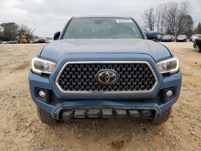 3TMCZ5AN1KM266685 - 2019 TOYOTA TACOMA DOUBLE CAB BLUE photo 5