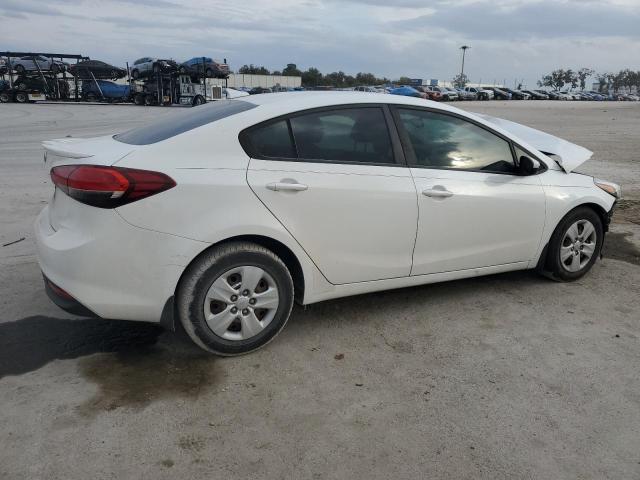 3KPFL4A76JE247780 - 2018 KIA FORTE LX WHITE photo 3