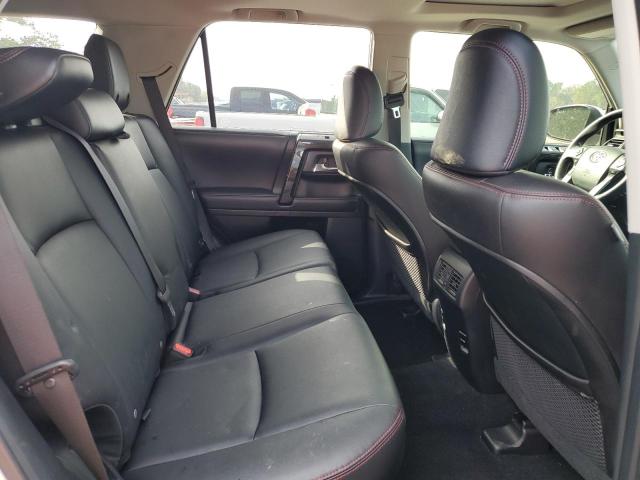 JTEBU5JR5J5546381 - 2018 TOYOTA 4RUNNER SR5/SR5 PREMIUM 银色 照片 11