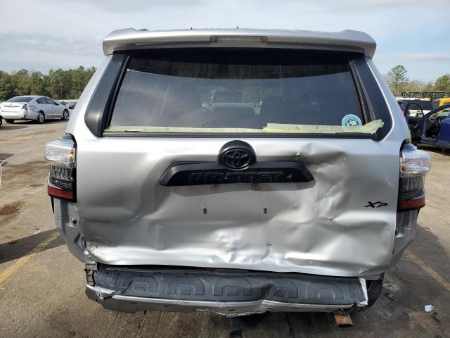 JTEBU5JR5J5546381 - 2018 TOYOTA 4RUNNER SR5/SR5 PREMIUM 银色 照片 6