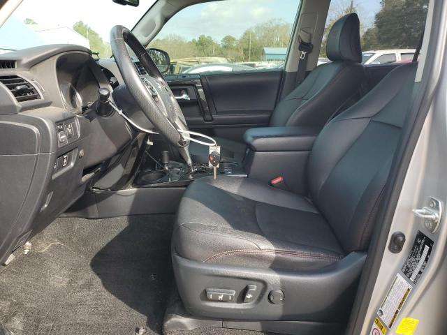 JTEBU5JR5J5546381 - 2018 TOYOTA 4RUNNER SR5/SR5 PREMIUM 银色 照片 7