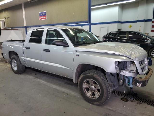 1D7CW3GP0AS184173 - 2010 DODGE DAKOTA SXT SILVER photo 4