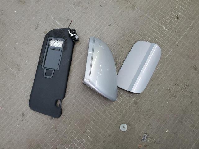 WAU92BF26NN052794 - 2022 AUDI A6 ALLROAD PRESTIGE 银色 照片 12