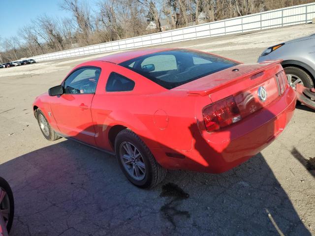 1ZVHT80N495144068 - 2009 FORD MUSTANG RED photo 2