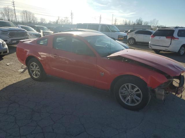 1ZVHT80N495144068 - 2009 FORD MUSTANG RED photo 4