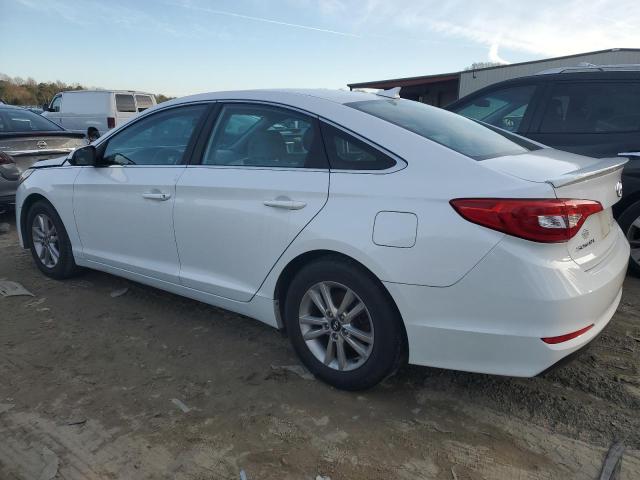 5NPE24AF0FH044389 - 2015 HYUNDAI SONATA SE WHITE photo 2