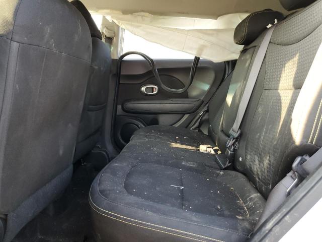 KNDJP3A53F7228795 - 2015 KIA SOUL + WHITE photo 10