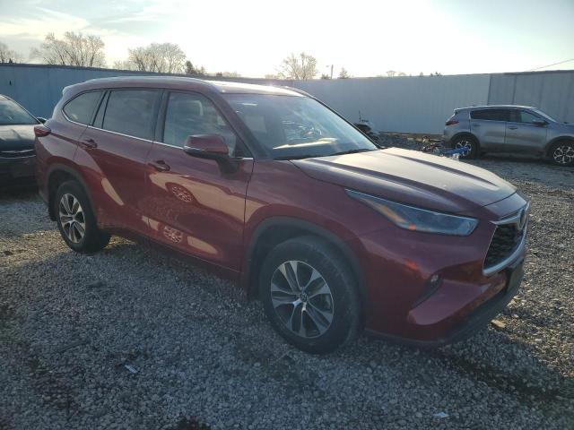 5TDGZRBH6MS070293 - 2021 TOYOTA HIGHLANDER XLE BURGUNDY photo 4