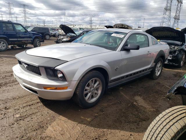 1ZVHT80N695118376 - 2009 FORD MUSTANG SILVER photo 1
