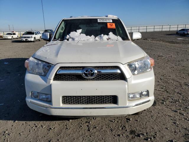 JTEBU5JR9D5120617 - 2013 TOYOTA 4RUNNER SR5 白色 照片 5