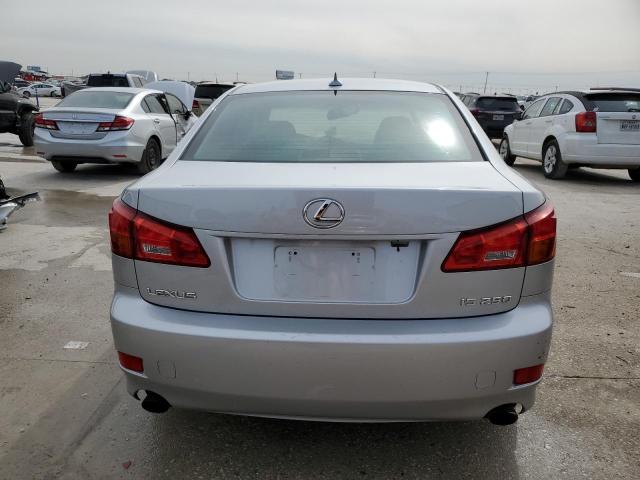 JTHBK262072030510 - 2007 LEXUS IS 250 SILVER photo 6