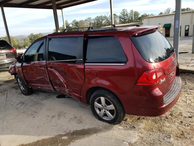 2V4RW3DG2BR691609 - 2011 VOLKSWAGEN ROUTAN SE RED photo 2