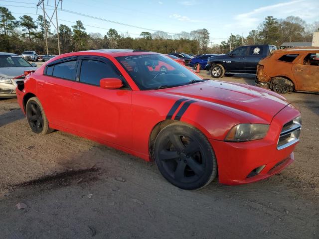2C3CDXHG6DH725233 - 2013 DODGE CHARGER SXT RED photo 4