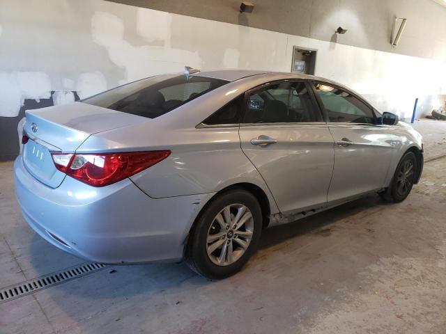 5NPEB4AC8DH504076 - 2013 HYUNDAI SONATA GLS SILVER photo 3