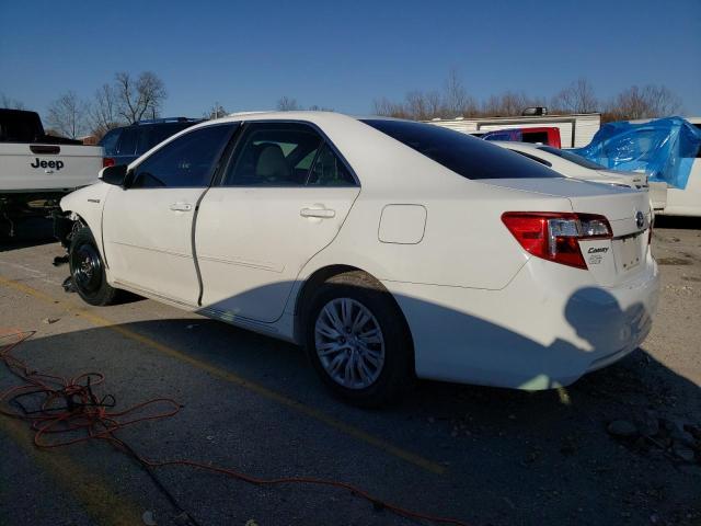 4T1BD1FK7DU076904 - 2013 TOYOTA CAMRY HYBRID WHITE photo 2