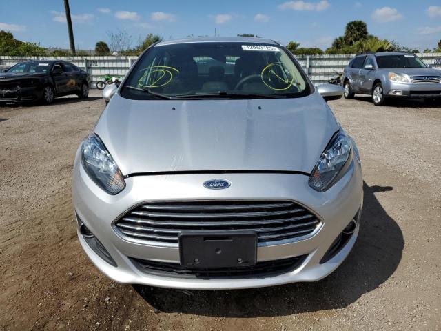 3FADP4EJXKM133554 - 2019 FORD FIESTA SE SILVER photo 5