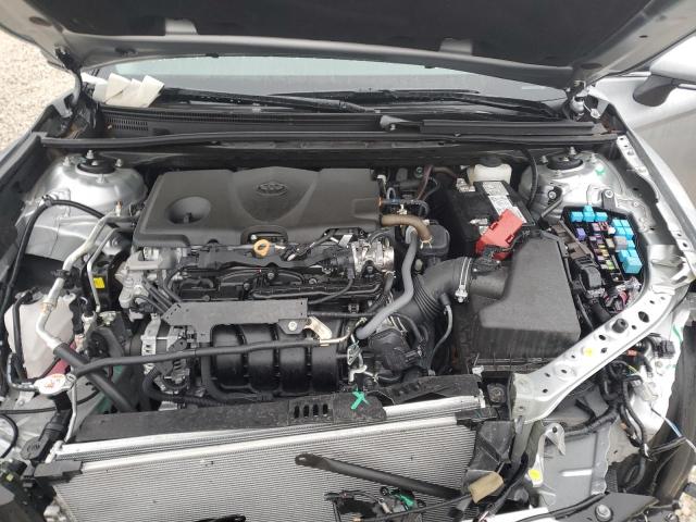 4T1G11AK8RU883932 - 2024 TOYOTA CAMRY SE NIGHT SHADE SILVER photo 11