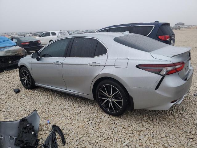 4T1G11AK8RU883932 - 2024 TOYOTA CAMRY SE NIGHT SHADE SILVER photo 2