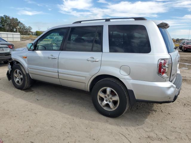 2HKYF18616H544616 - 2006 HONDA PILOT EX SILVER photo 2