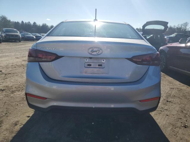 3KPC24A34JE034040 - 2018 HYUNDAI ACCENT SE SILVER photo 6